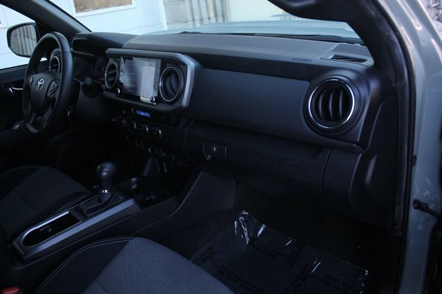 2022 Toyota Tacoma 4WD ONE OWNER TRD SPORT w/ PREMIUM AUDIO 8" SCREEN/ NAVI - 22976744 - 8