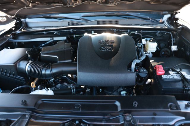 2022 Toyota Tacoma 4WD SR5 Double Cab 5' Bed V6 Automatic - 22989317 - 22