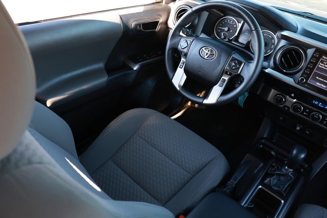 2022 Toyota Tacoma 4WD SR5 Double Cab 5' Bed V6 Automatic - 22989317 - 24