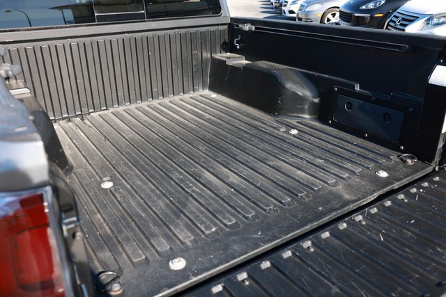 2022 Toyota Tacoma 4WD SR5 Double Cab 5' Bed V6 Automatic - 22989317 - 28