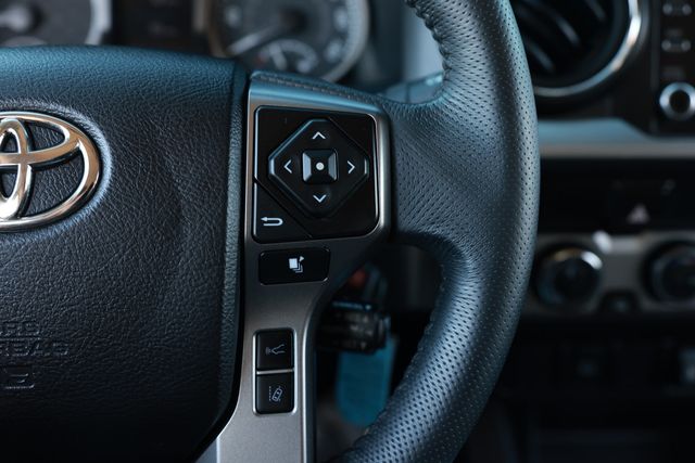 2022 Toyota Tacoma 4WD SR5 Double Cab 5' Bed V6 Automatic - 22989317 - 32