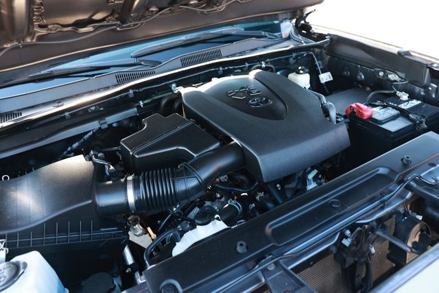 2022 Toyota Tacoma 4WD SR5 Double Cab 5' Bed V6 Automatic - 22989317 - 52