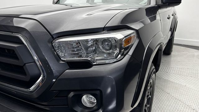 2022 Toyota Tacoma 4WD SR5 Double Cab 5' Bed V6 Automatic - 23023894 - 1