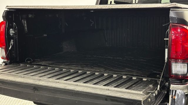 2022 Toyota Tacoma 4WD SR5 Double Cab 5' Bed V6 Automatic - 23023894 - 37