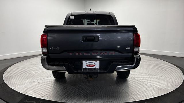 2022 Toyota Tacoma 4WD SR5 Double Cab 5' Bed V6 Automatic - 23023894 - 38