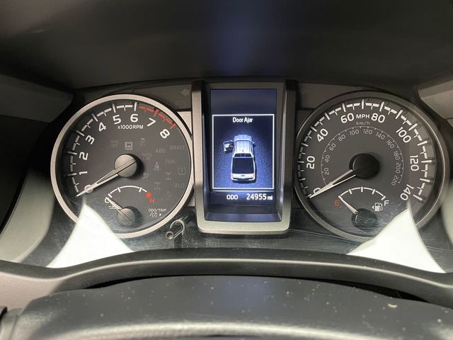 2022 Toyota Tacoma 4WD SR5 Double Cab 6' Bed V6 Automatic - 22910598 - 23