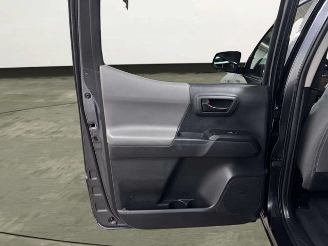 2022 Toyota Tacoma 4WD SR Double Cab 5' Bed V6 Automatic - 23018968 - 11