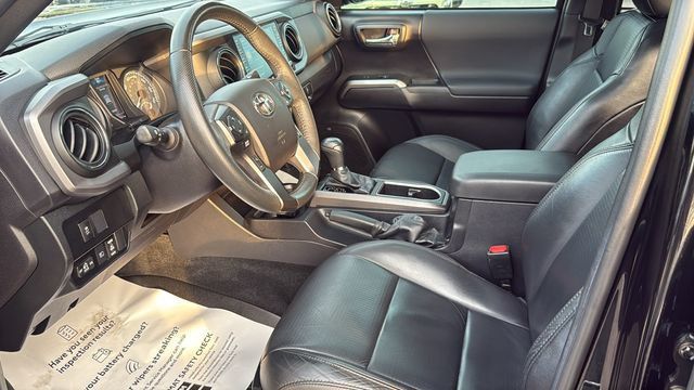 2022 Toyota Tacoma 4WD SR Double Cab 5' Bed V6 Automatic - 23071179 - 25