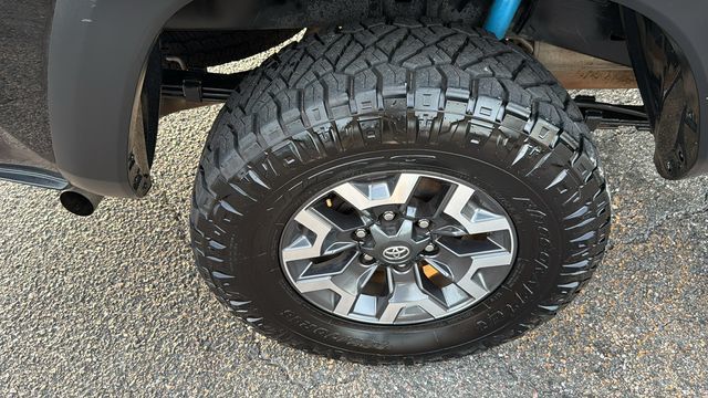 2022 Toyota Tacoma 4WD SR Double Cab 5' Bed V6 Automatic - 23071179 - 8