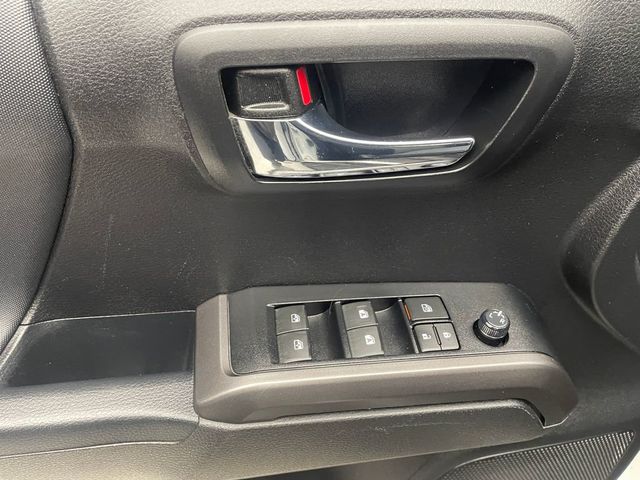 2022 Toyota Tacoma 4WD SR Double Cab 5' Bed V6 Automatic - 22987040 - 9