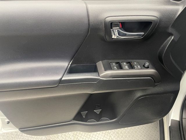 2022 Toyota Tacoma 4WD SR Double Cab 5' Bed V6 Automatic - 22987040 - 8