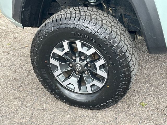 2022 Toyota Tacoma 4WD TRD Off-Road - 23030836 - 10