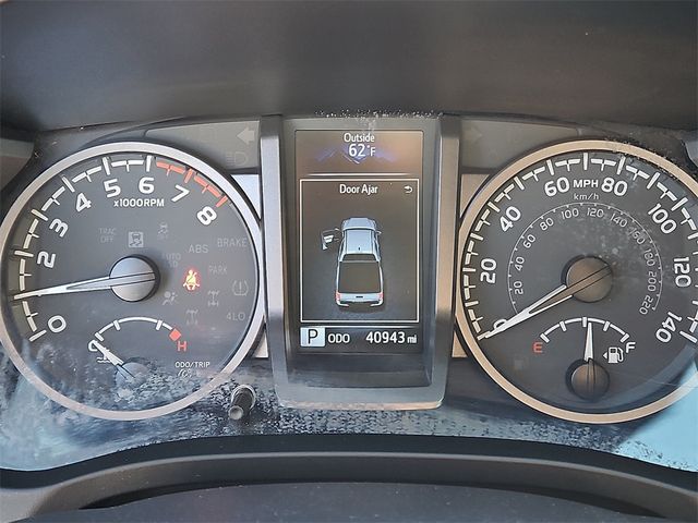 2022 Toyota Tacoma 4WD TRD Off Road Double Cab 5' Bed V6 Automatic - 22956761 - 10