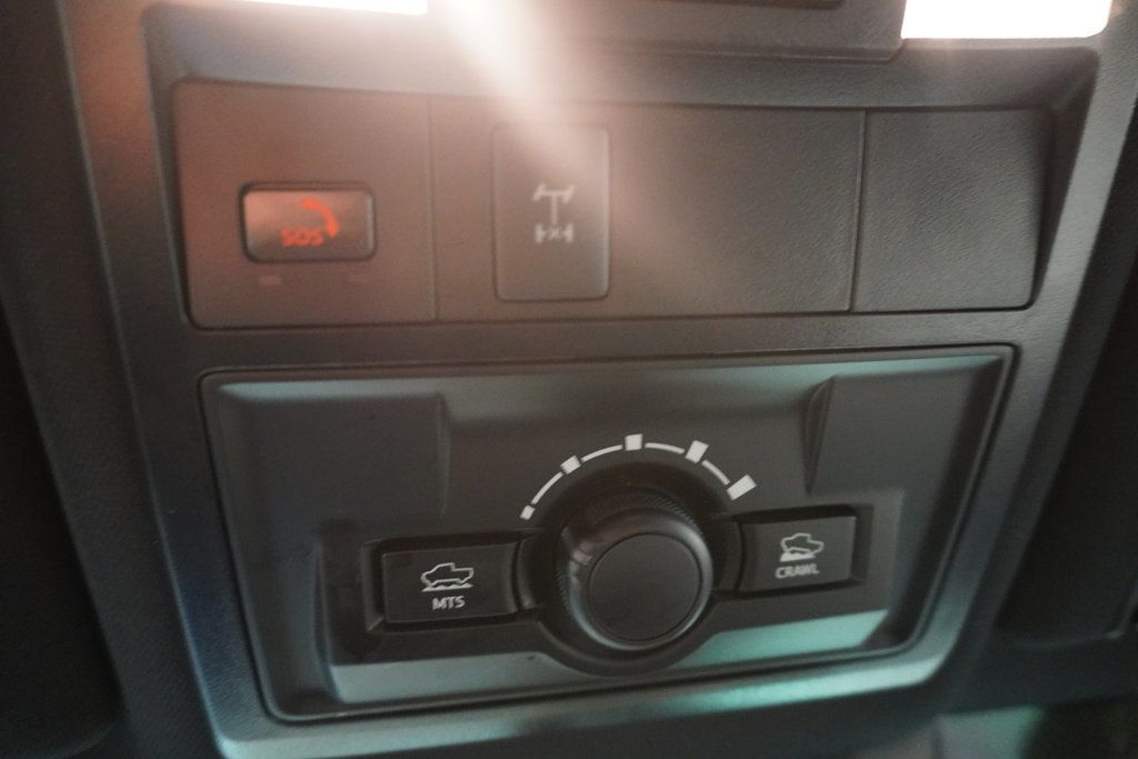 2022 Toyota Tacoma TRD Double Cab V6 photo 11