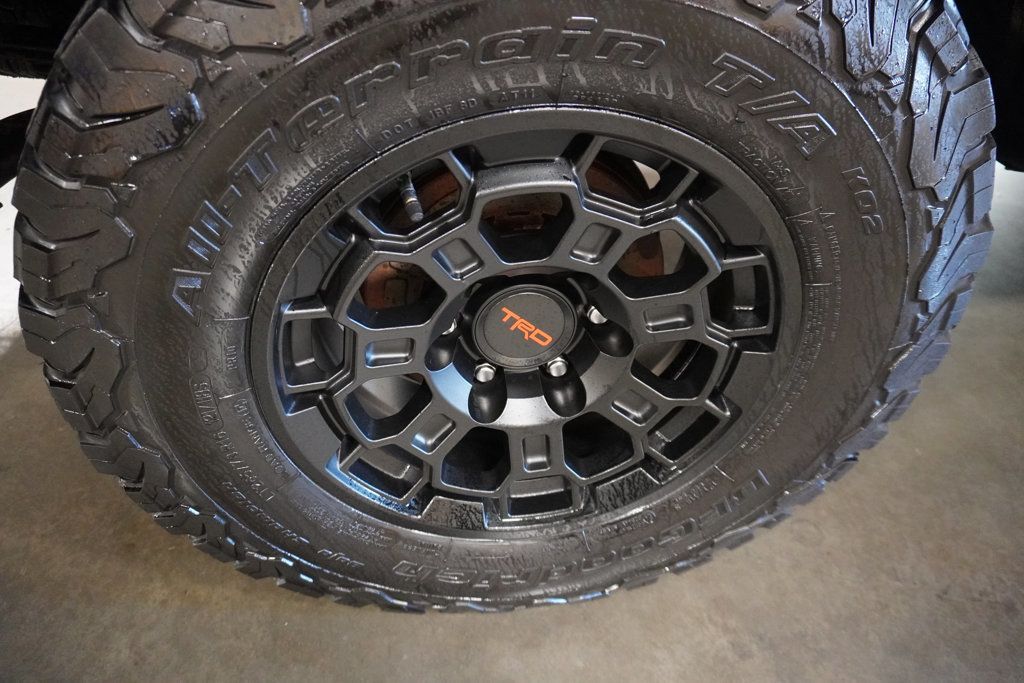 2022 Toyota Tacoma TRD Double Cab V6 photo 14