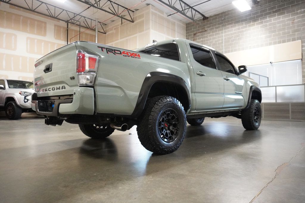2022 Toyota Tacoma TRD Double Cab V6 photo 3