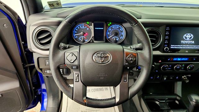 2022 Toyota Tacoma 4WD TRD Off Road Double Cab 6' Bed V6 Automatic w/ Premium Package - 23033361 - 11