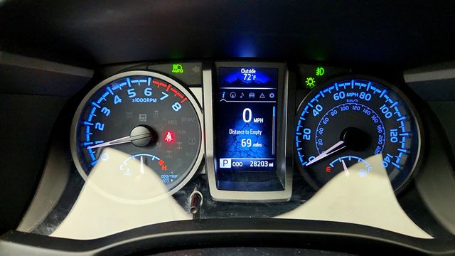 2022 Toyota Tacoma 4WD TRD Off Road Double Cab 6' Bed V6 Automatic w/ Premium Package - 23033361 - 12