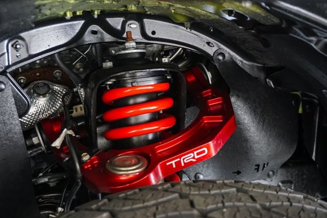 2022 Toyota Tacoma 4WD *TRD Pro* *Crew Cab* *4x4* *6-Speed Manual* *Only 18k Miles* - 23014173 - 42