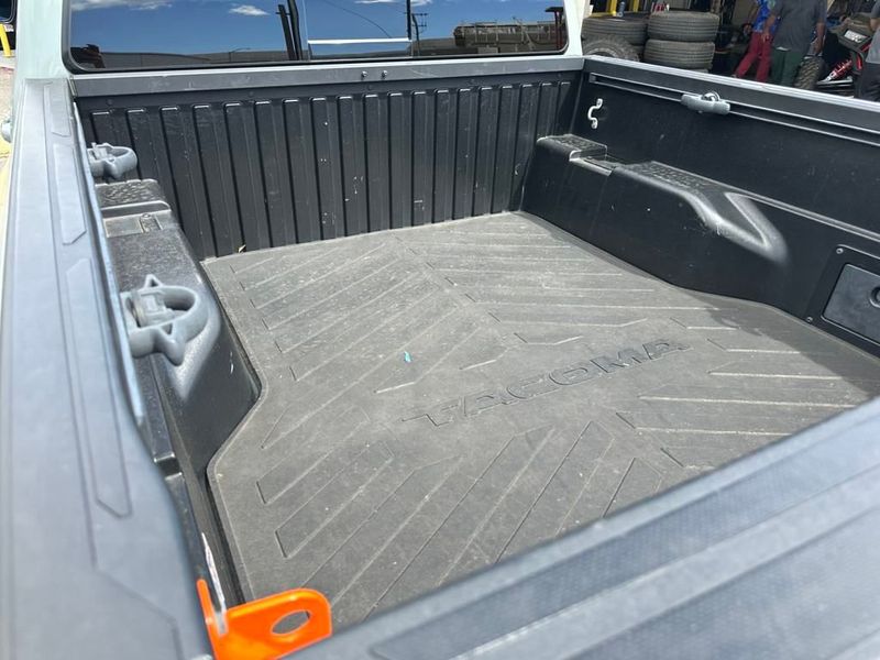 2022 Toyota Tacoma 4WD TRD Sport Double Cab 5' Bed V6 Automatic - 22940706 - 18