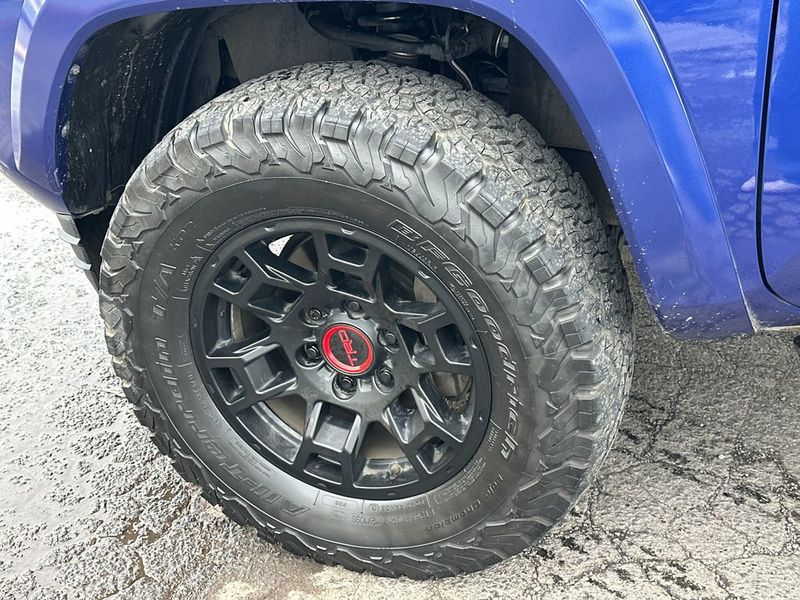 2022 Toyota Tacoma 4WD TRD Sport Double Cab 5' Bed V6 Automatic - 22976005 - 10