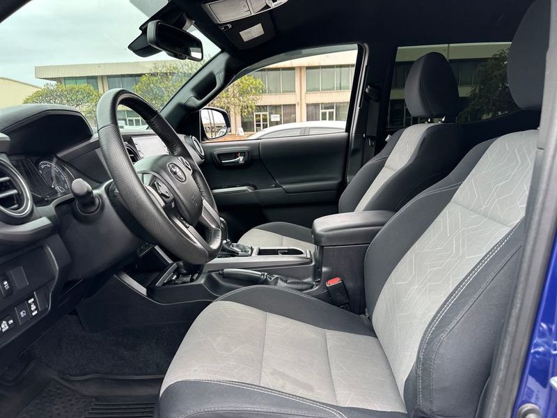 2022 Toyota Tacoma 4WD TRD Sport Double Cab 5' Bed V6 Automatic - 22976005 - 11