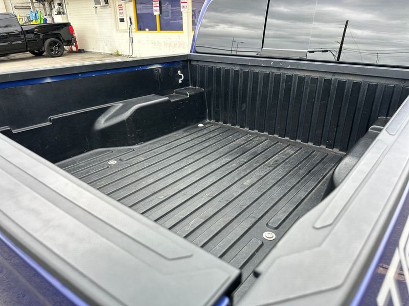 2022 Toyota Tacoma 4WD TRD Sport Double Cab 5' Bed V6 Automatic - 22976005 - 18