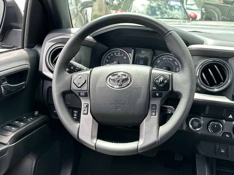 2022 Toyota Tacoma 4WD TRD Sport Double Cab 5' Bed V6 Automatic - 23043479 - 16