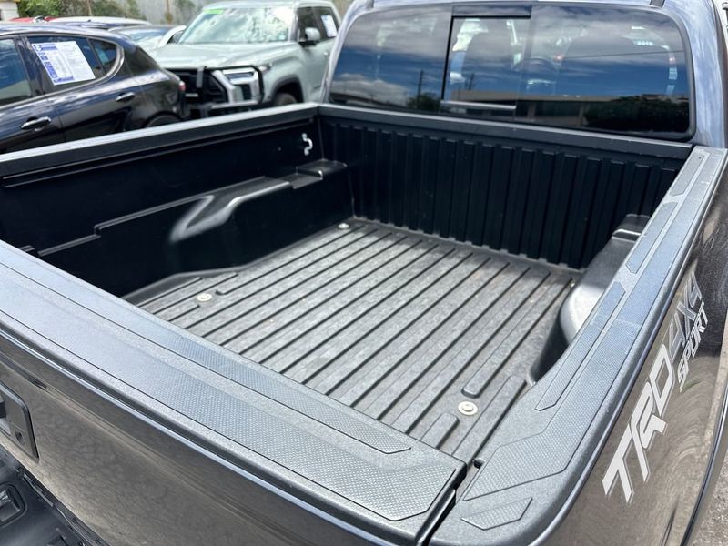 2022 Toyota Tacoma 4WD TRD Sport Double Cab 5' Bed V6 Automatic - 23043479 - 18