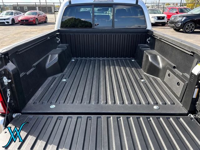 2022 Toyota Tacoma Double Cab SR Pickup 4D 5 ft - 23101858 - 18