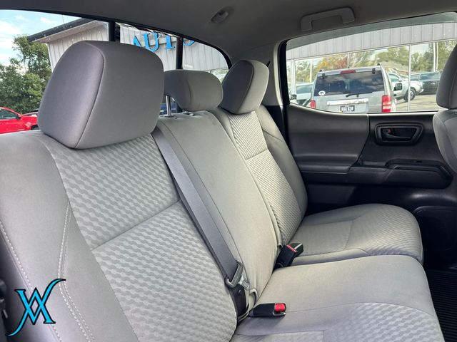 2022 Toyota Tacoma Double Cab SR Pickup 4D 5 ft - 23101858 - 22