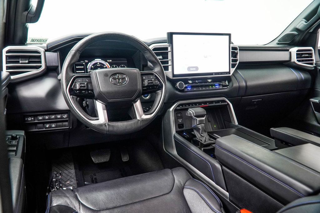 Toyota Tundra photo 17