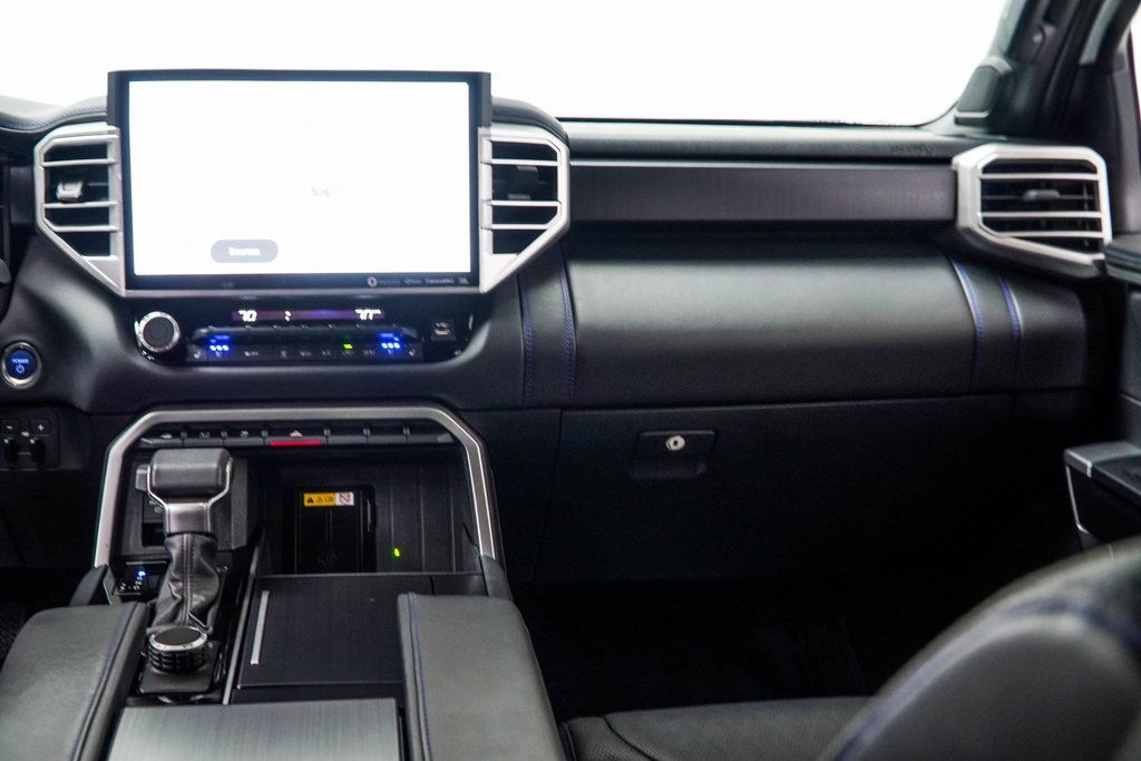 Toyota Tundra photo 19