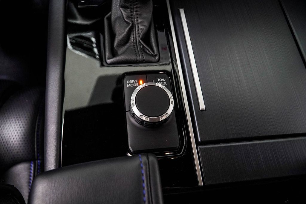 Toyota Tundra photo 22
