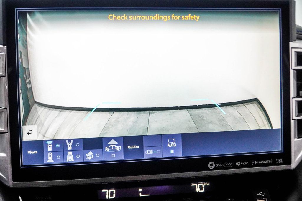 Toyota Tundra photo 28