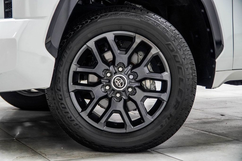 Toyota Tundra photo 7