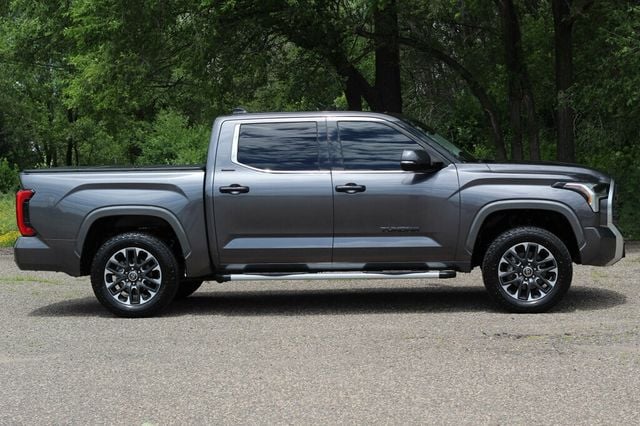2022 Toyota Tundra 4WD 4WD LIMITED CREWMAX W/ PWR PANORAMIC ROOF, LEATHER, NAVIGATION - 23042786 - 1