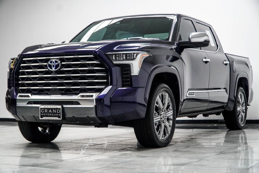 Toyota Tundra photo 10