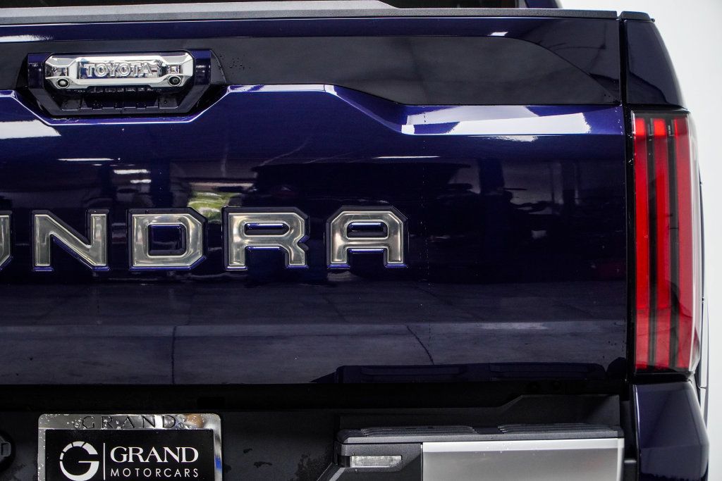 Toyota Tundra photo 17