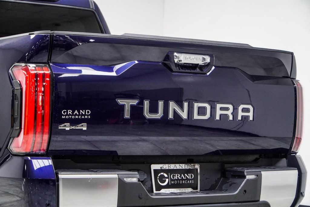 Toyota Tundra photo 19