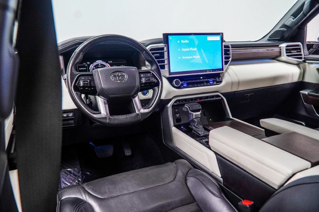Toyota Tundra photo 21