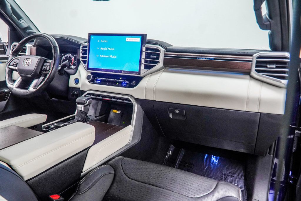 Toyota Tundra photo 24