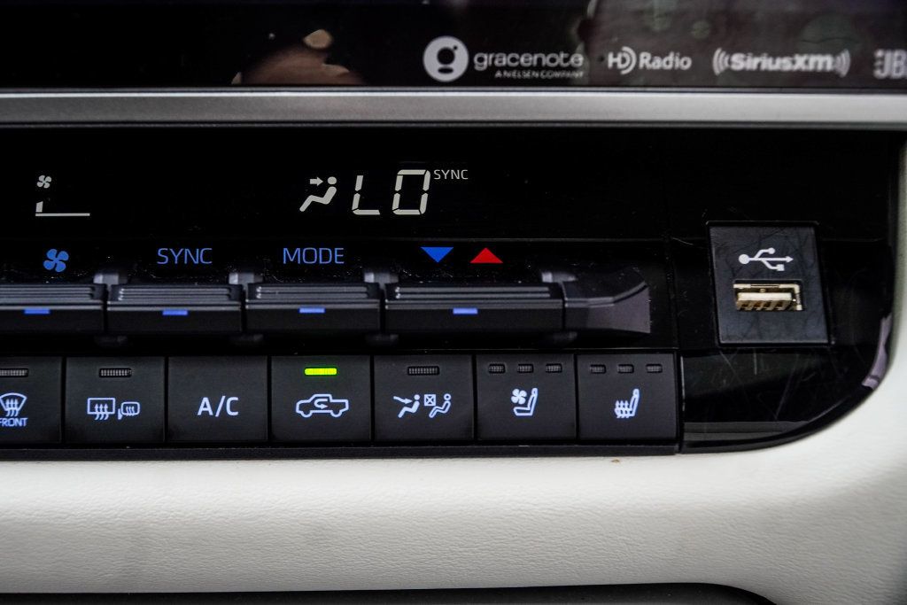 Toyota Tundra photo 35
