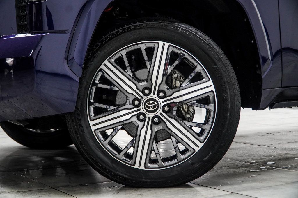 Toyota Tundra photo 6