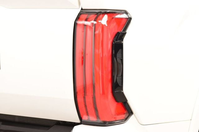 2022 Toyota Tundra 4WD Capstone - 23037565 - 18