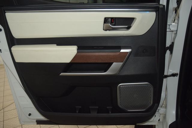 2022 Toyota Tundra 4WD Capstone - 23037565 - 43