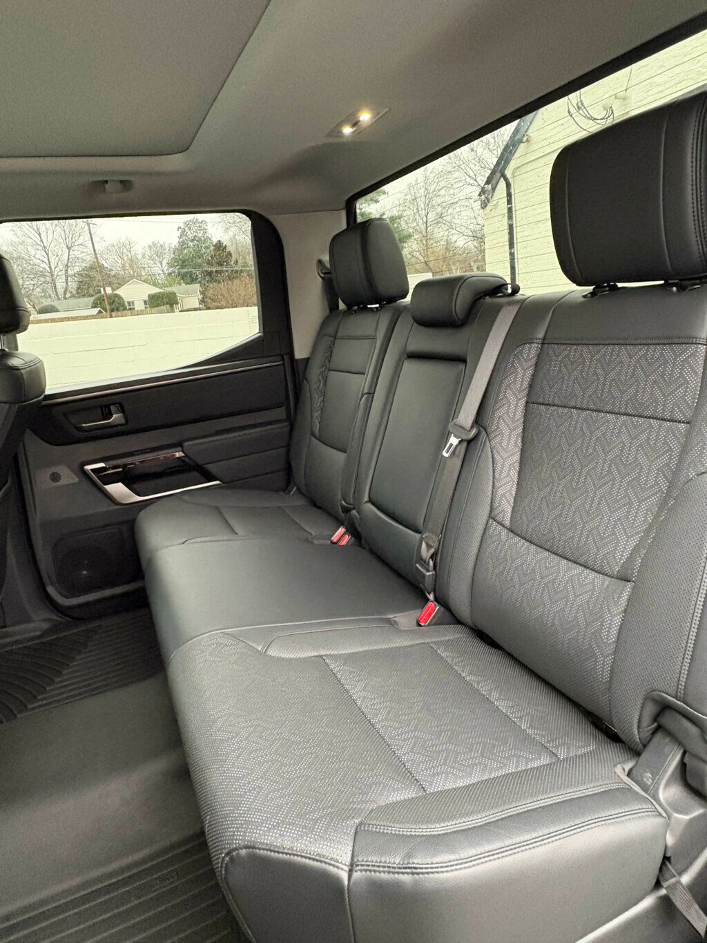 2022 Toyota Tundra 4WD Limited/4WD/PanoramicSunroof/HeatedSteeringWheel/BackupCam/NAV - 22953583 - 21