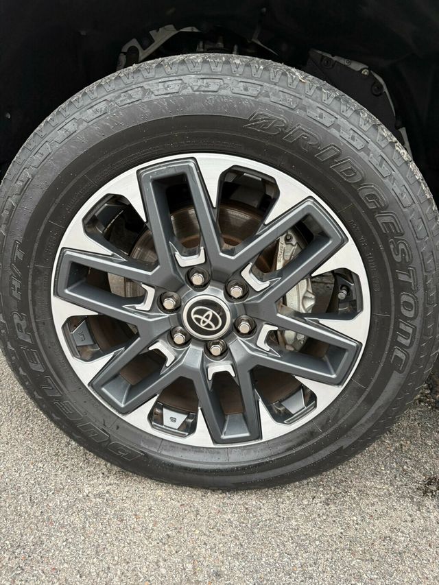 2022 Toyota Tundra 4WD Limited/4WD/PanoramicSunroof/HeatedSteeringWheel/BackupCam/NAV - 22953583 - 25