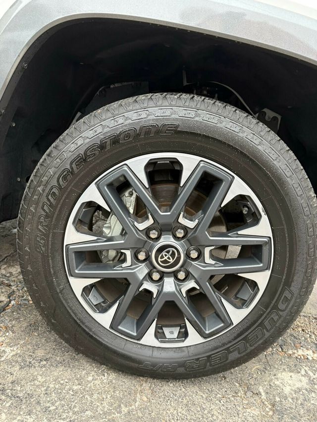 2022 Toyota Tundra 4WD Limited/4WD/PanoramicSunroof/HeatedSteeringWheel/BackupCam/NAV - 22953583 - 26