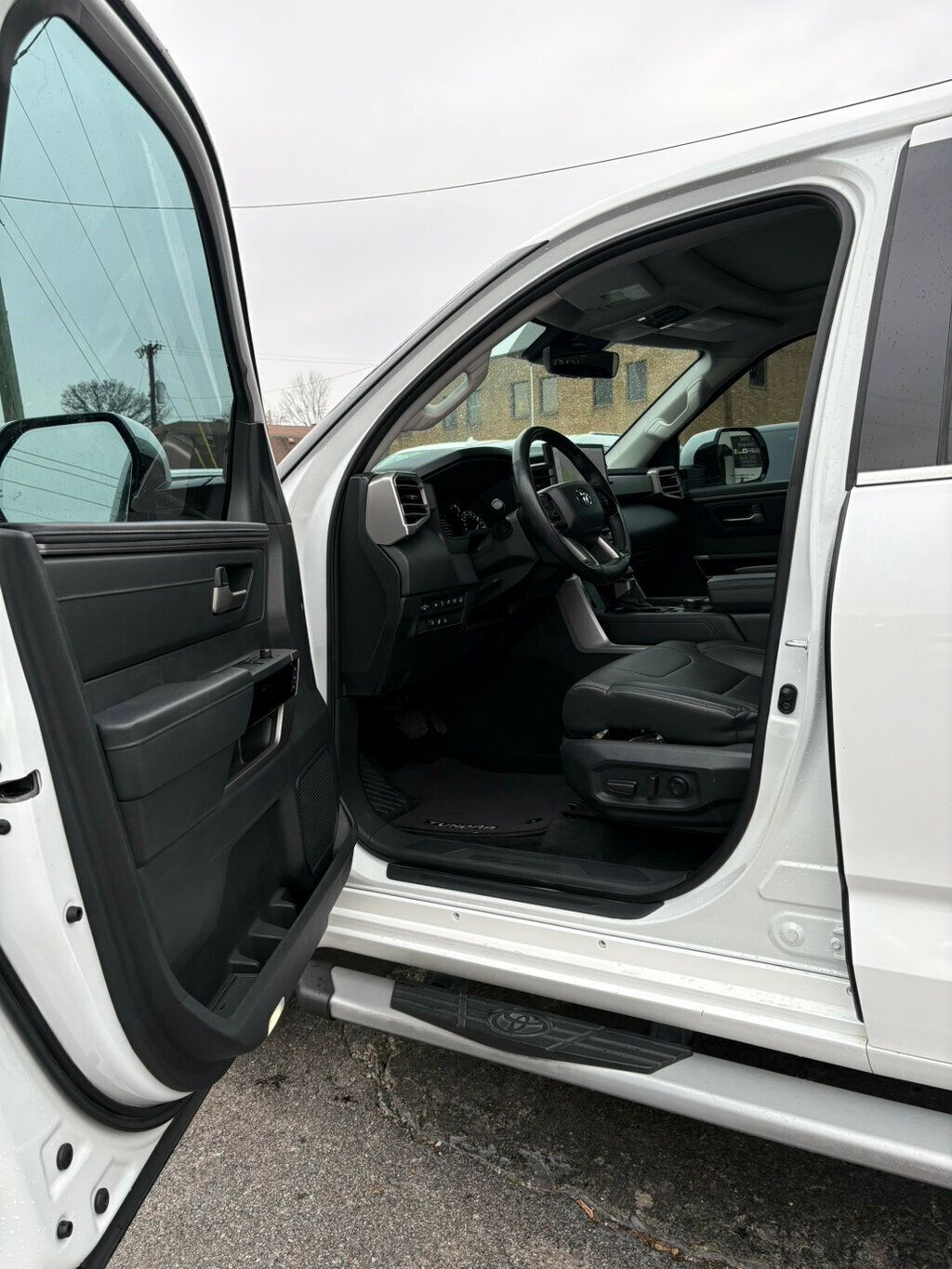 2022 Toyota Tundra 4WD Limited/4WD/PanoramicSunroof/HeatedSteeringWheel/BackupCam/NAV - 22953583 - 8